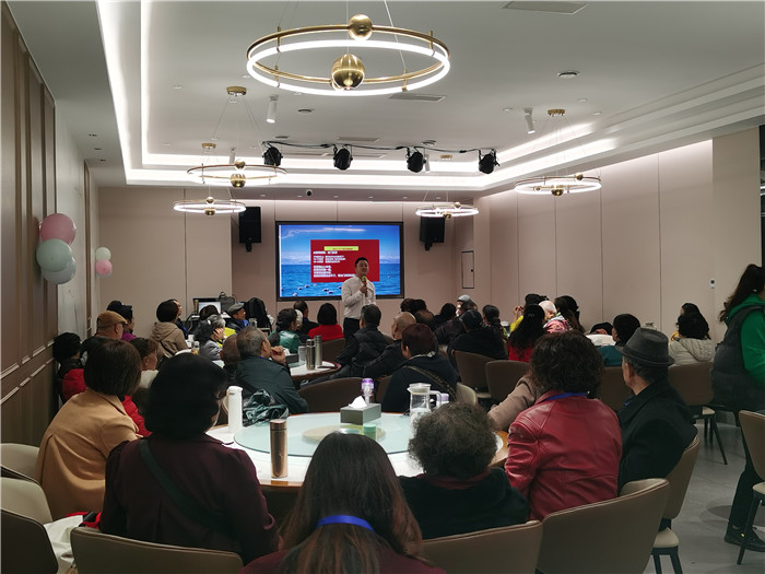 綿陽(yáng)中旅假日旅行社長(cháng)江山峽紅葉精彩品鑒會(huì )